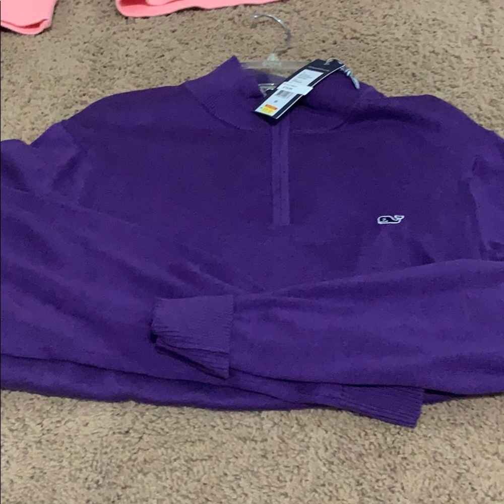 Vineyard vines pull over